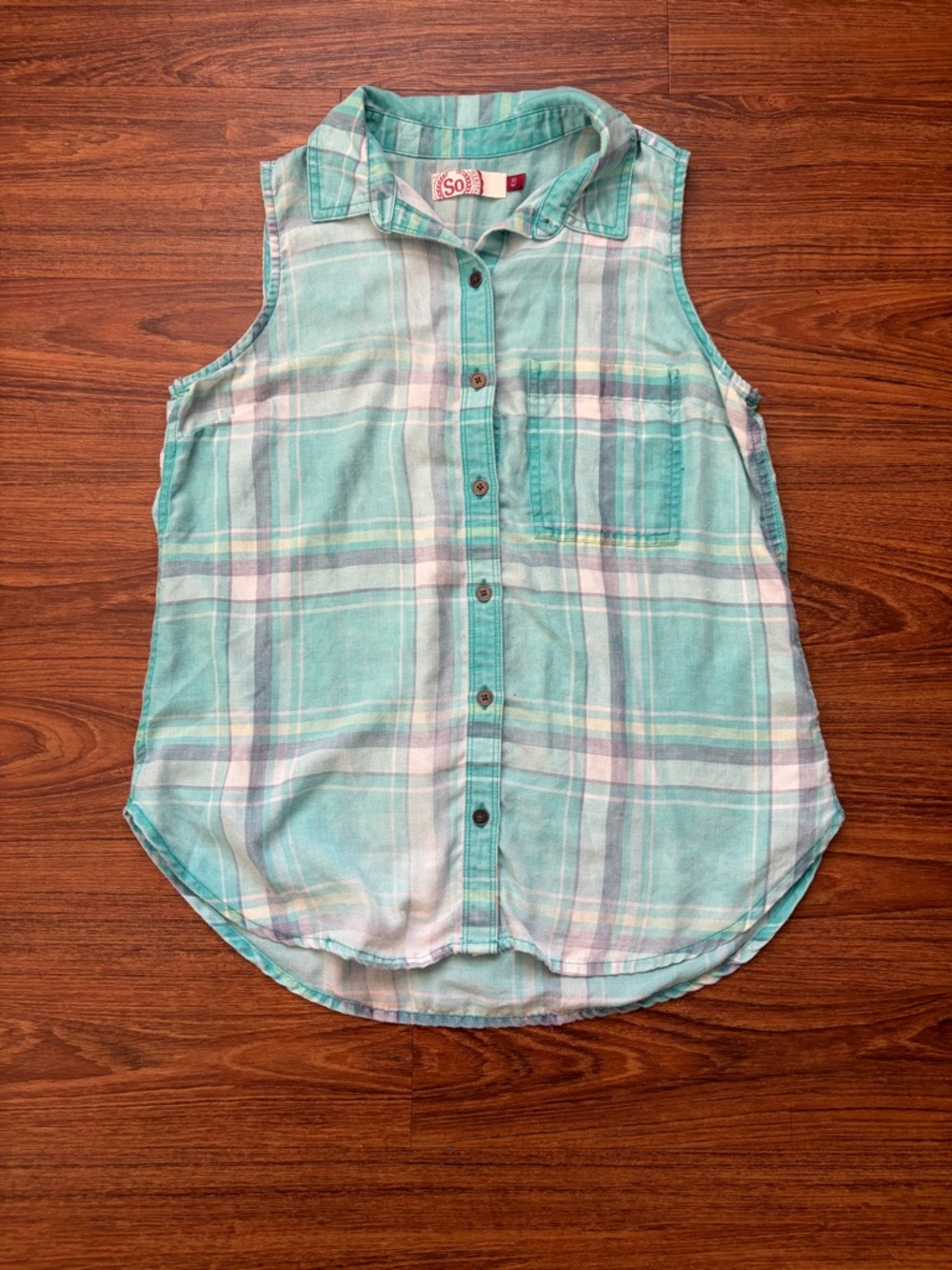 SO Sleeveless Plaid Button-Up Top in Teal and White